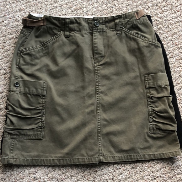 Size 4 small vintage Old Navy army green denim skirt adjustable side “belt” - Picture 1 of 4